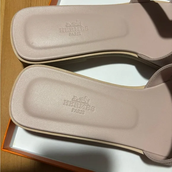 NWT Hermès Epsom Oran Sandals in Rose Porcelaine SZ 40